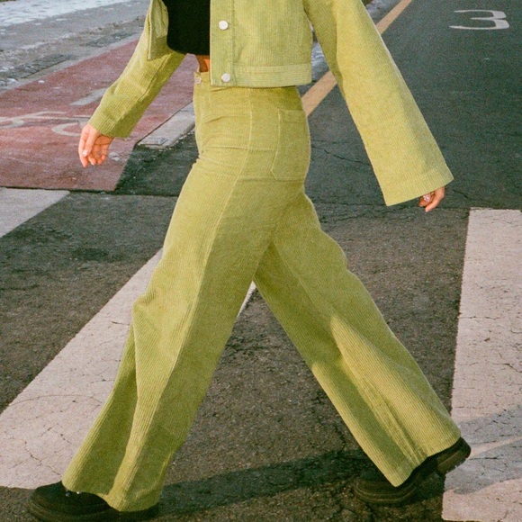 Roxy Chloe Kim Corduroy Iguana green wide leg Pants - Picture 3 of 7